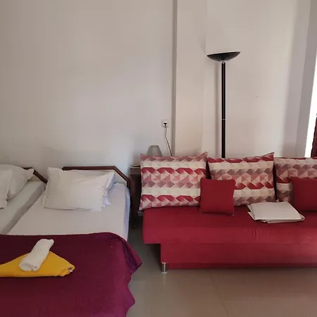 партерни студия без обособен балкон ул т светослав 5 и ул българия Apartament