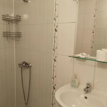 партерни студия без обособен балкон ул т светослав 5 и ул българия Apartament Pomorie