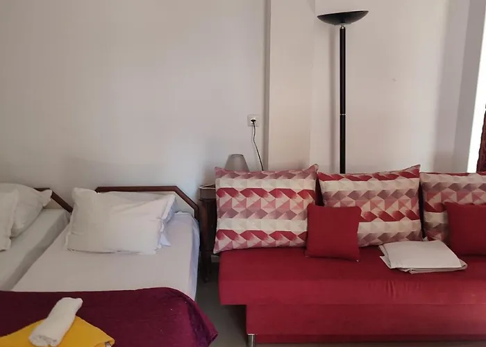 партерни студия без обособен балкон ул т светослав 5 и ул българия Apartman