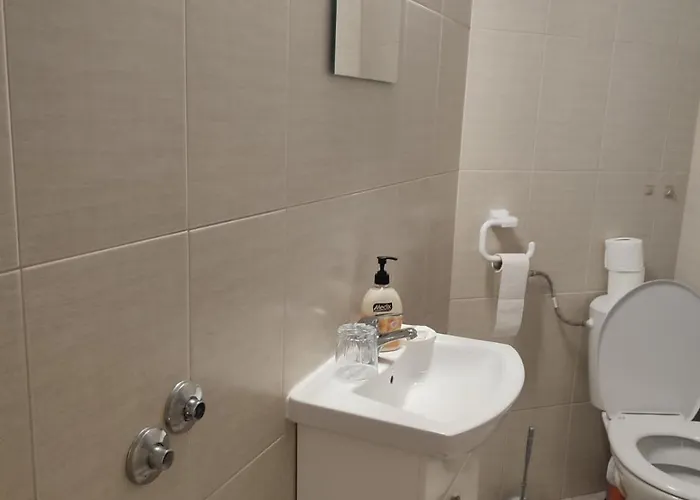 Apartman партерни студия без обособен балкон ул т светослав 5 и ул българия Pomorie